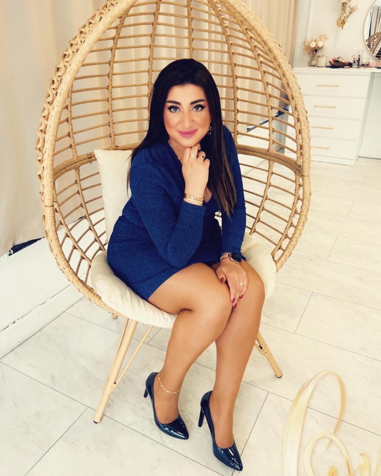 Hind - Smile and Beauty